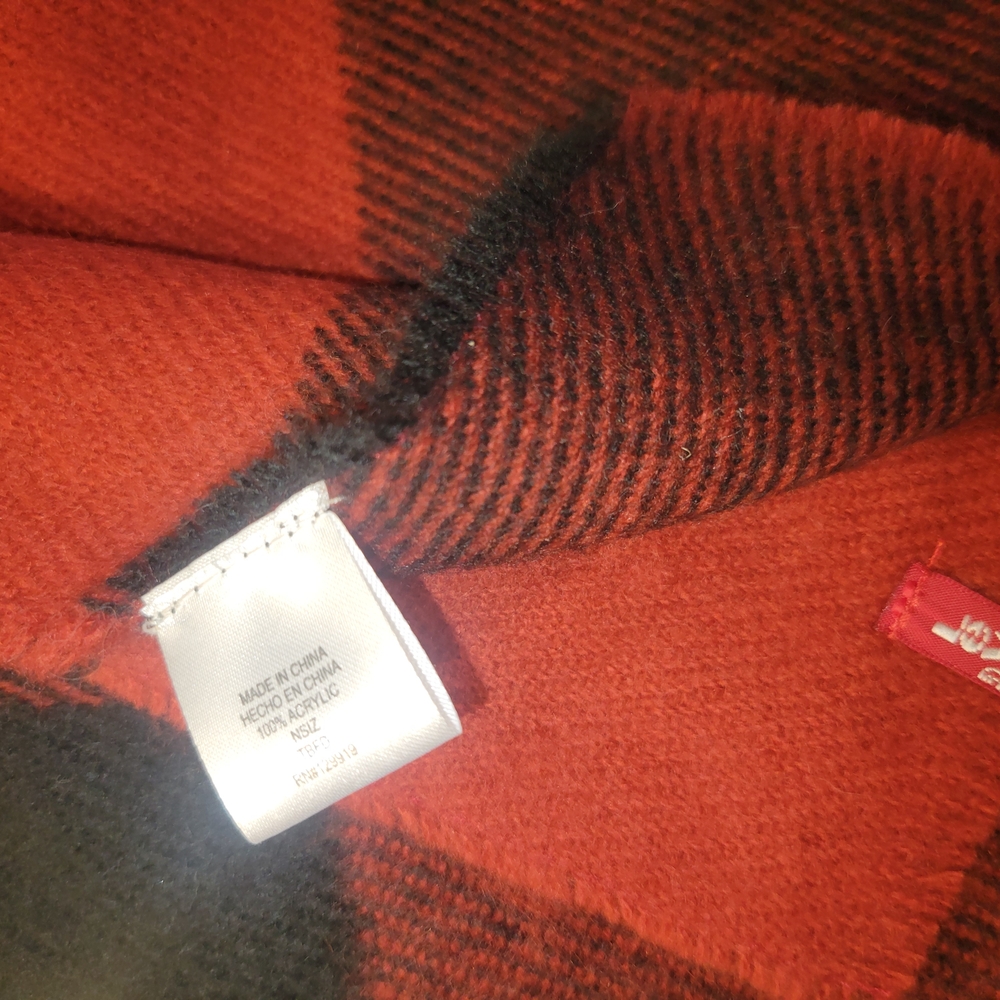 Levi's Red and Black Plaid Scarf - Picture 5 of 5